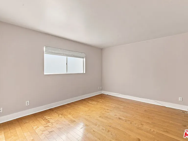 3131 S Canfield Ave #107 — Photo 9