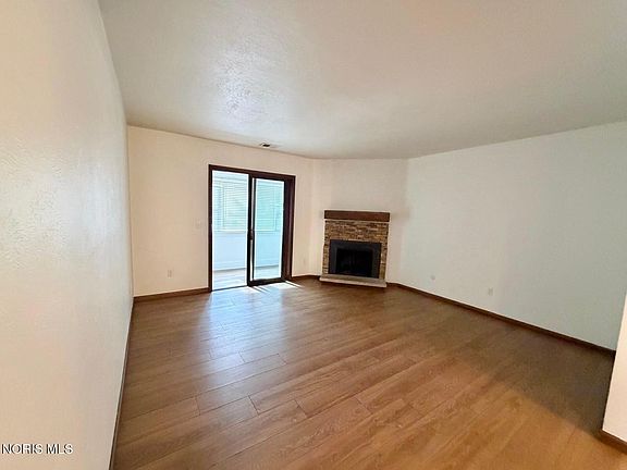 5th image of 5713 Tibaron Ln APT 104