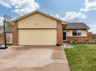 1517 N Cleary Ln, Goddard, KS 67052