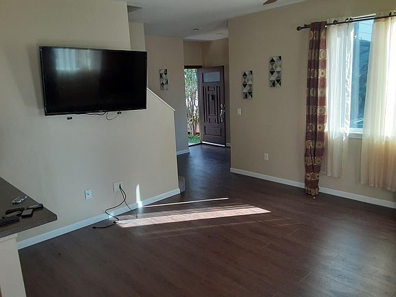 3rd image of 91-6221 Kapolei Pkwy Unit 552