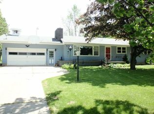 4301 Smith Crossing Rd, Freeland, MI 48623