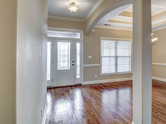 3rd image of 190 Burton Place Dr