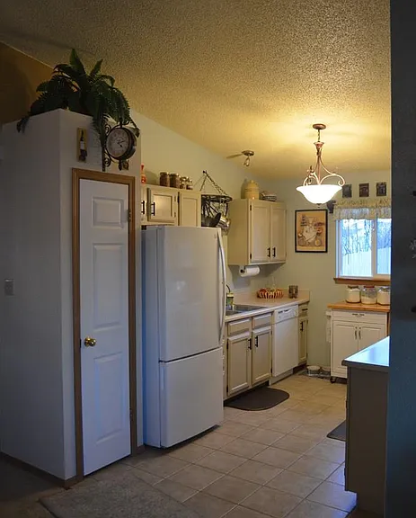 209 S Dacona Dr — Photo 5