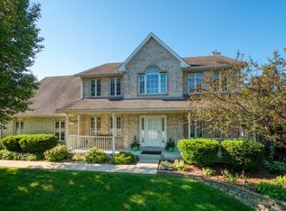 5510 Maple Ct, Lisle, IL 60532