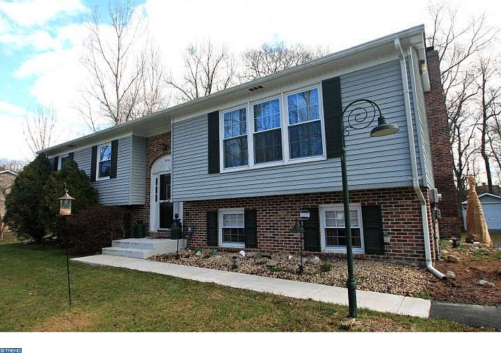 1st image of 614 Clifton Dr
