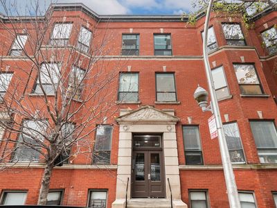 807 W Bradley Pl APT 2, Chicago, IL, 60613