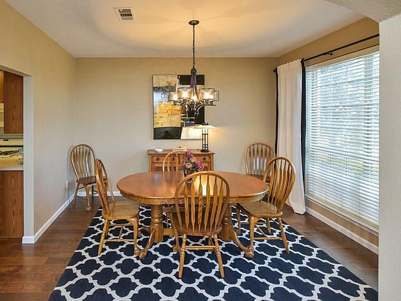 4th image of 7125 Country Club Dr