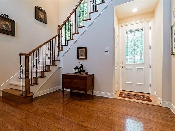 4th image of 2337 Stone Creek Dr