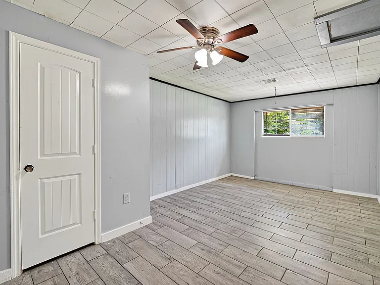 5934 Belmark St — Photo 10