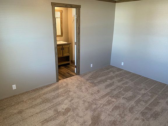 3rd image of 2101 SW 38th St #51
