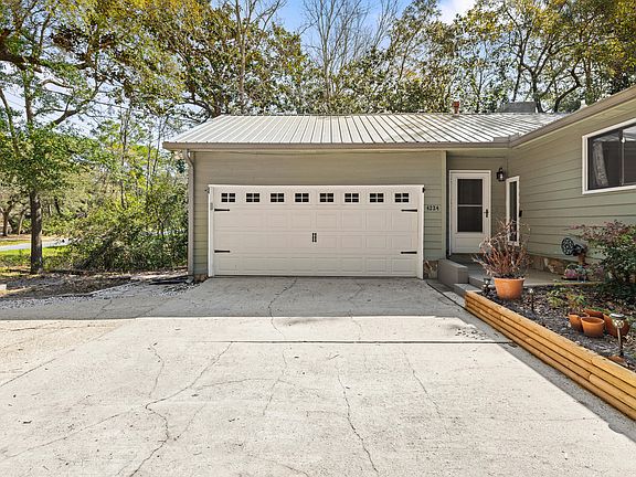 4th image of 4224 Lancaster Dr