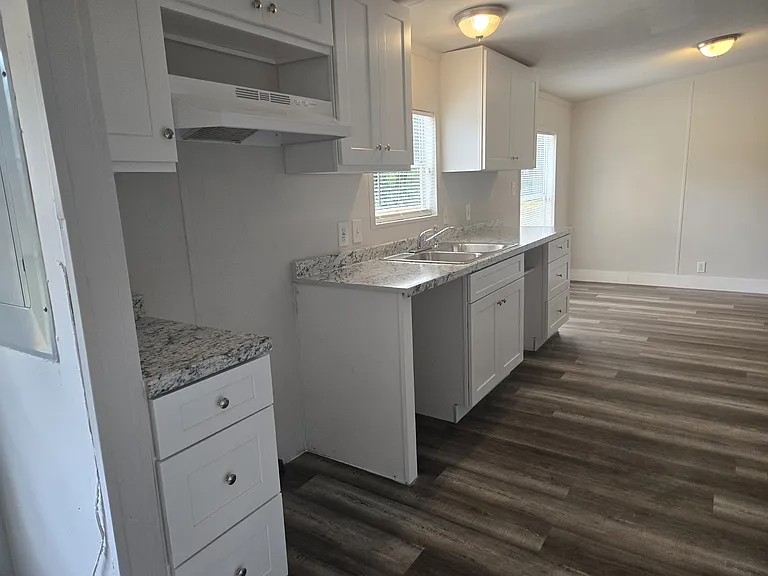 7538 Sycamore St — Photo 6