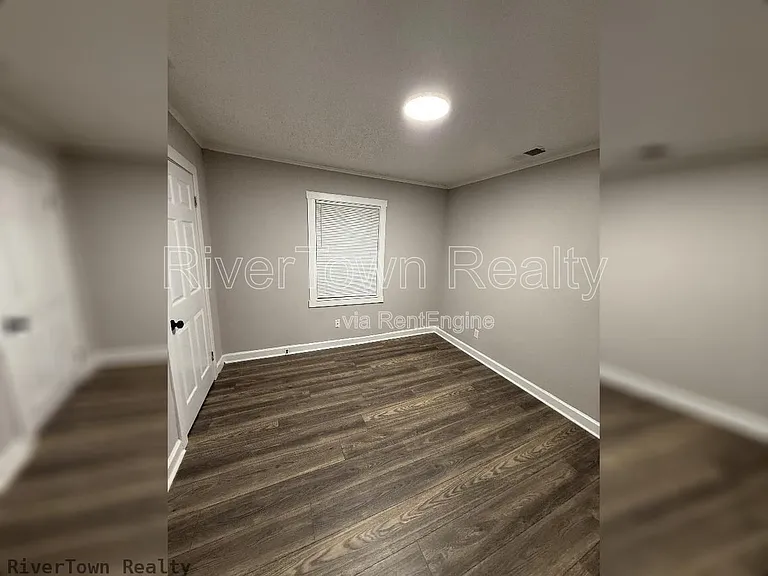 1659 Southern Ave — Photo 5