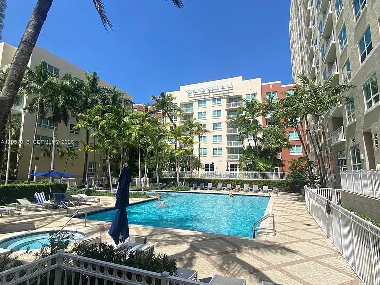 2000 N Bayshore Dr #1107 — Photo 23
