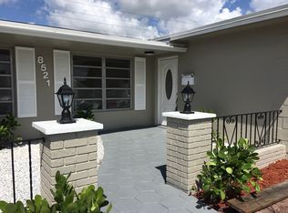 8521 NW 24th Ct, Pembroke Pines, FL 33024