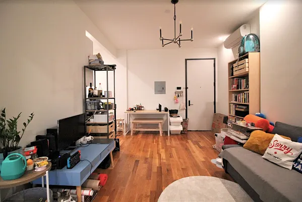 Rented by Hagstrom Management Inc | media 16