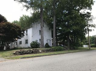 15 Maple St #1, Brookfield, MA 01506