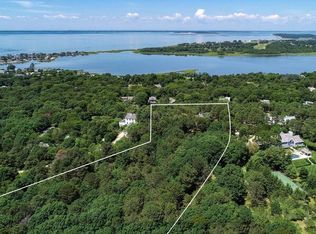 24 Hillside Rd, Southampton, NY 11968