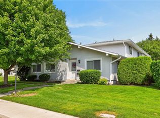 472 Eastbrooke Ln, Rochester, NY 14618