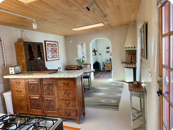 412 Arroyo Tenorio St #B, Santa Fe, NM 87505