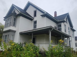 37 North St, Hartland, ME 04943