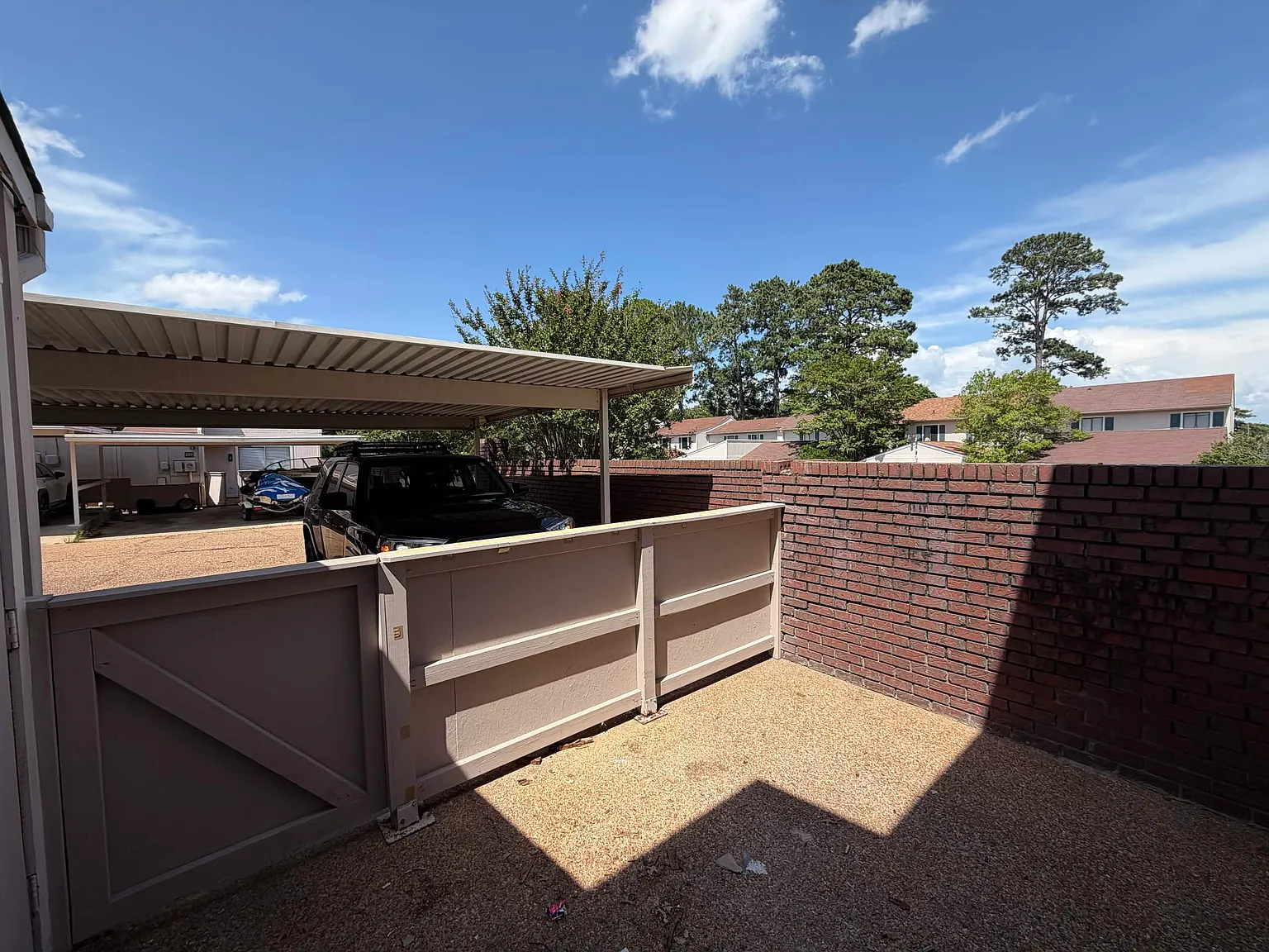 2 bed, 1.5 bath, $1,600 — Photo 2