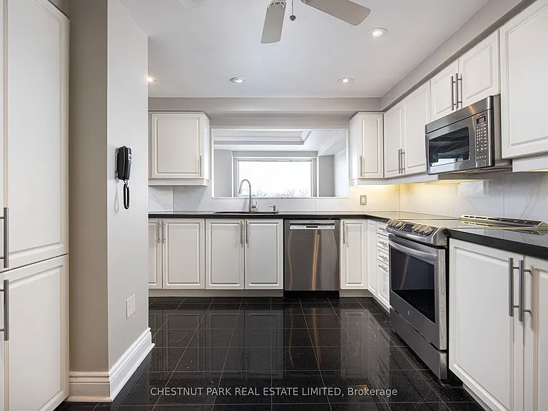 1818 Bayview Ave #607 — Photo 8