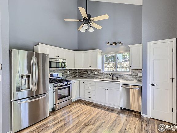 3rd image of 710 S Granby Cir
