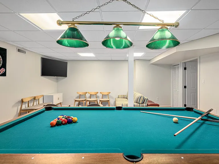 Building's Lounge
