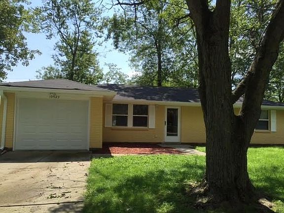 2nd image of 10423 E Chris Dr