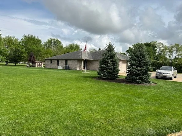 4887 Nashville Rd, Troy, OH 45373