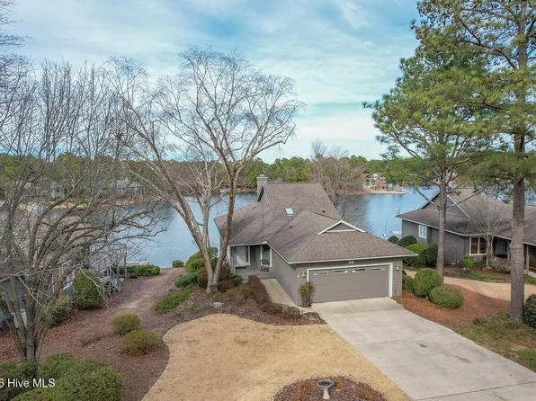 6 Westlake Pointe Drive, Pinehurst, NC 28374