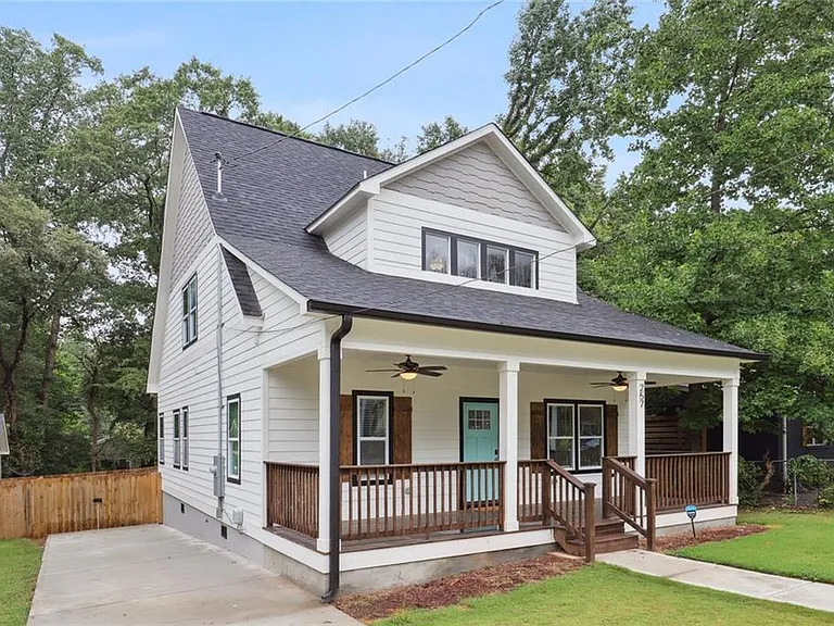 257 Birch St — Photo 1