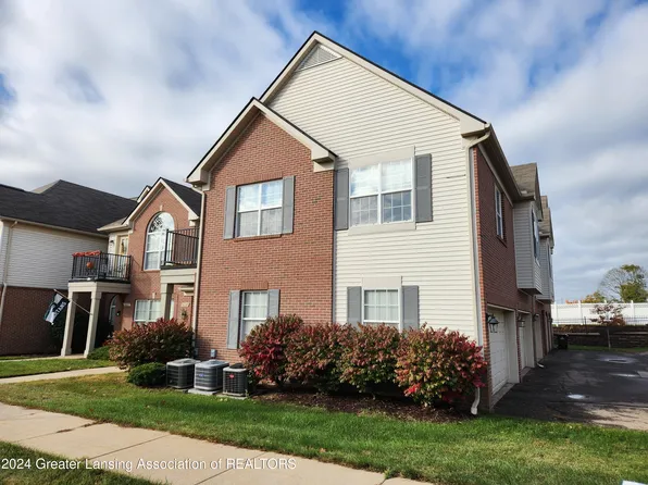 611 Worthington Dr, Lansing, MI 48906