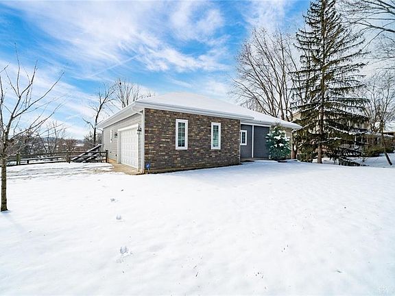 4th image of 347 Butterfly Dr