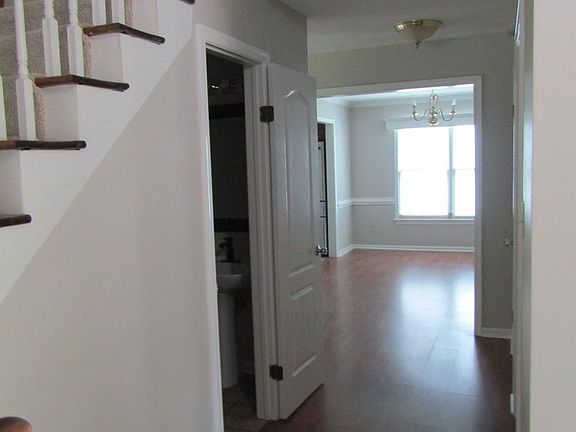 4th image of 808 Needlerush Ct