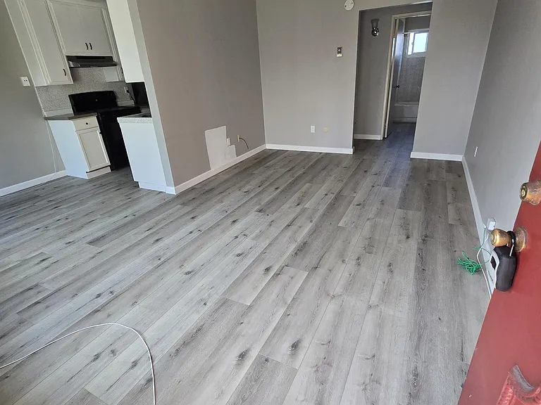 3838 1st Ave #7 — Photo 3