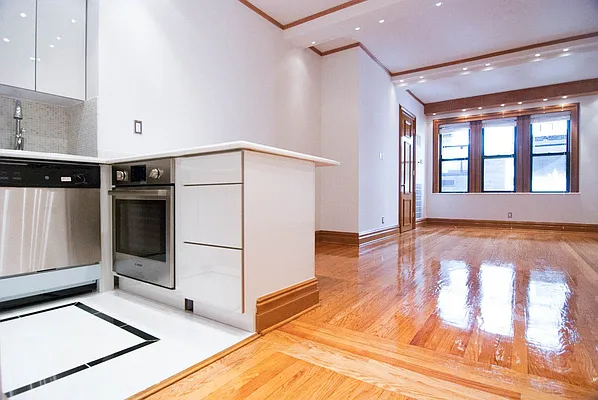 Rented by WAM Partners - William Moses Co. | media 53