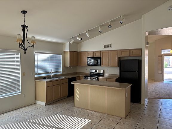 2nd image of 871 N Granada Dr