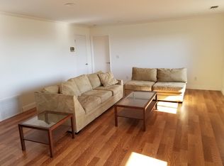 54 Graceland Dr, San Rafael, CA 94901