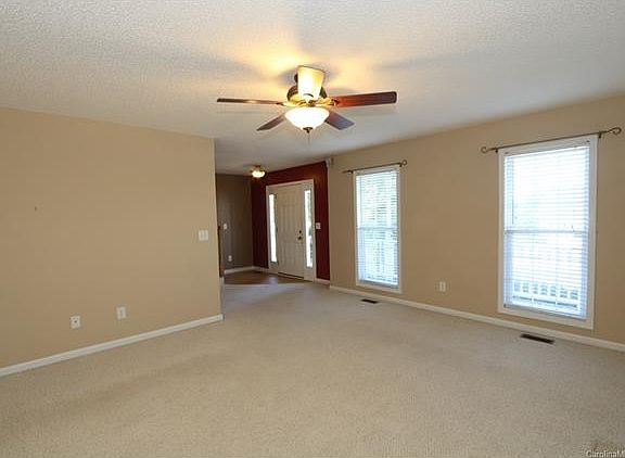 4th image of 808 Carole Summey Dr