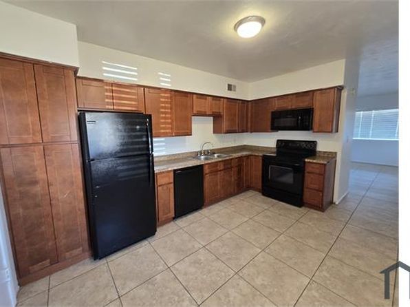 960 E University Dr #D