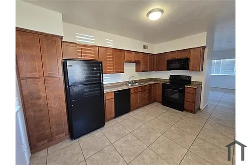 960 E University Dr #F Photo 1
