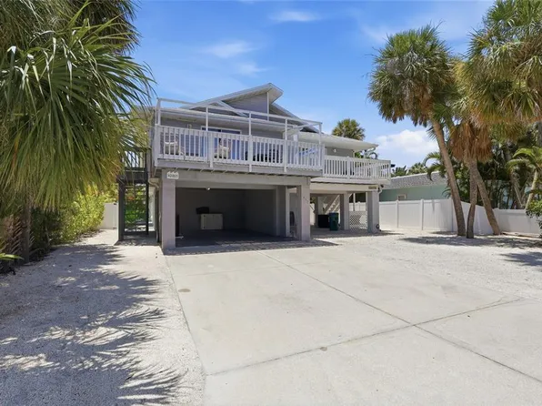 207 71st St #E, Holmes Beach, FL 34217