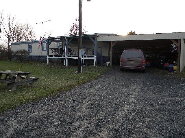 2nd image of 3231 Stamp Rd