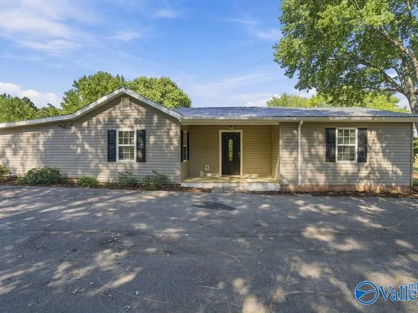 27844 South Rd, Athens, AL 35613