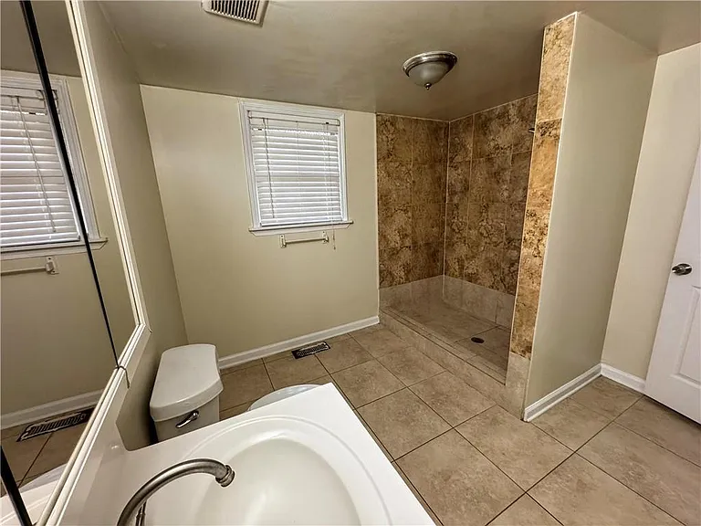 1637 Columbia Dr — Photo 22