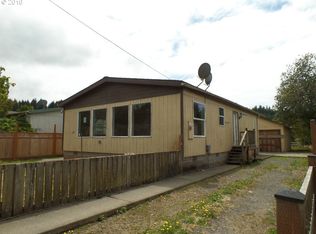 155 S 4th St, Lakeside, OR 97449