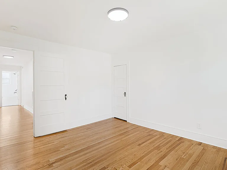 431 S Broad St #2 — Photo 8