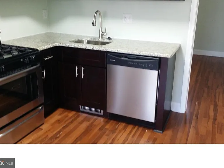333 Ripka St #2 — Photo 2